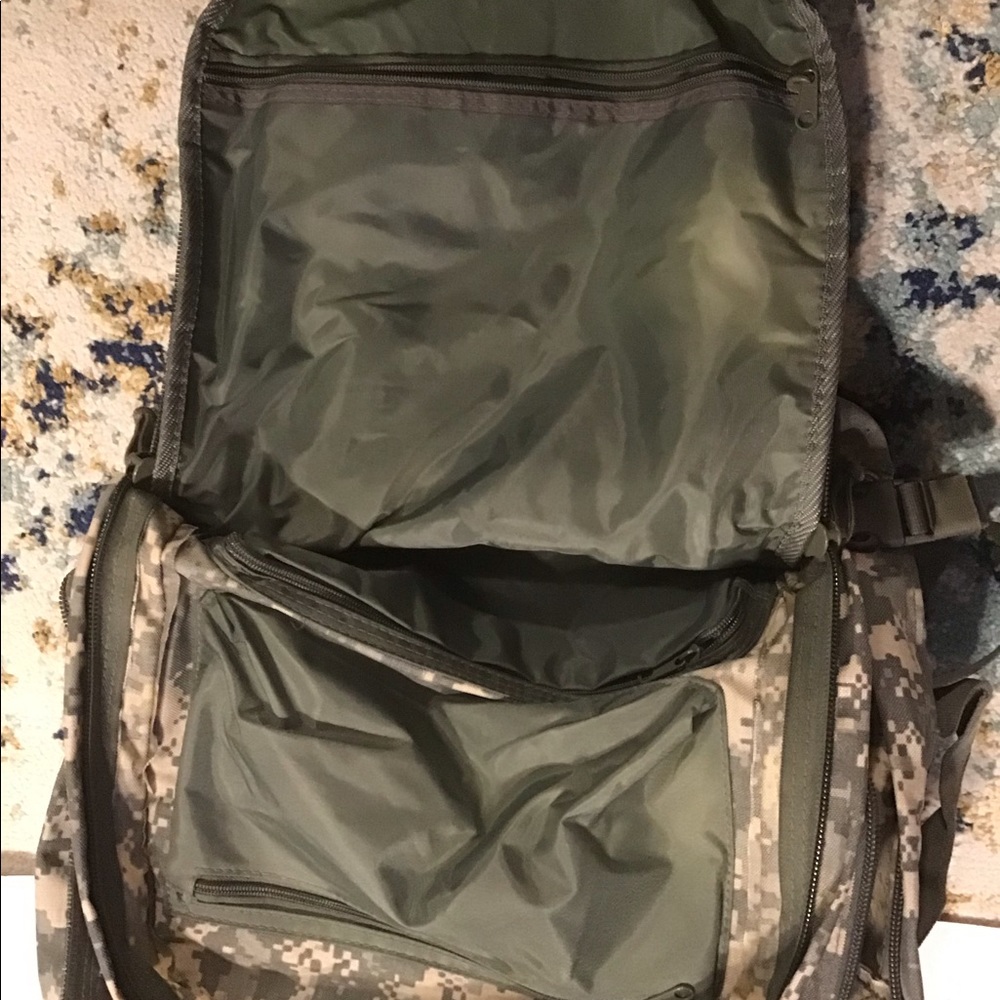 Sandpiper of California Bugout Bag (ABU) - Picture 12 of 14